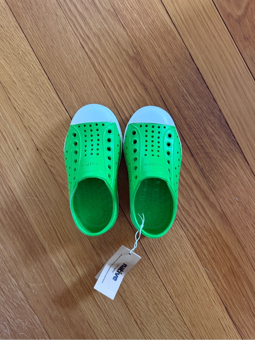 Native Kids Water Shoes — Green with White Toe